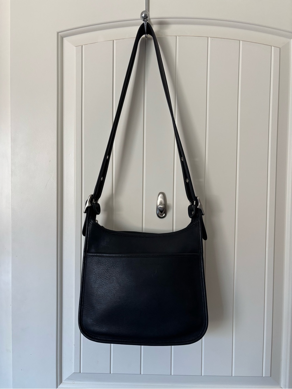 Authentic Vintage Coach Legacy Zip Black Leather Nickel Hardware Hangtag